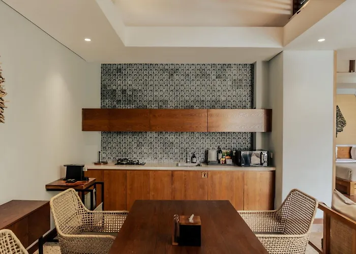 Sanora By Ini Vie Hospitality * サヌール